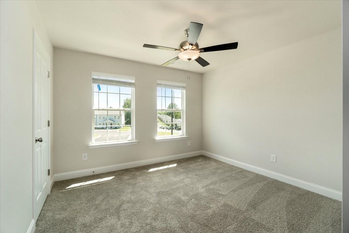 140 Waverly Cir #140 - Photo 6 of 25