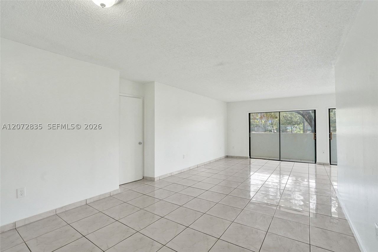 5700 Sw 127th Ave #1118 - Photo 4 of 45