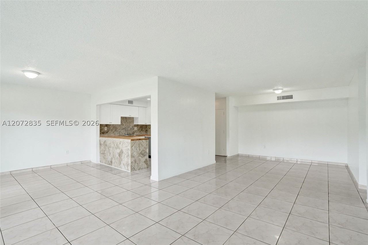 5700 Sw 127th Ave #1118 - Photo 6 of 45