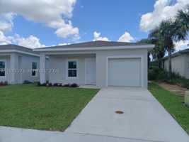 featured image of 1481 Las Villas Blvd