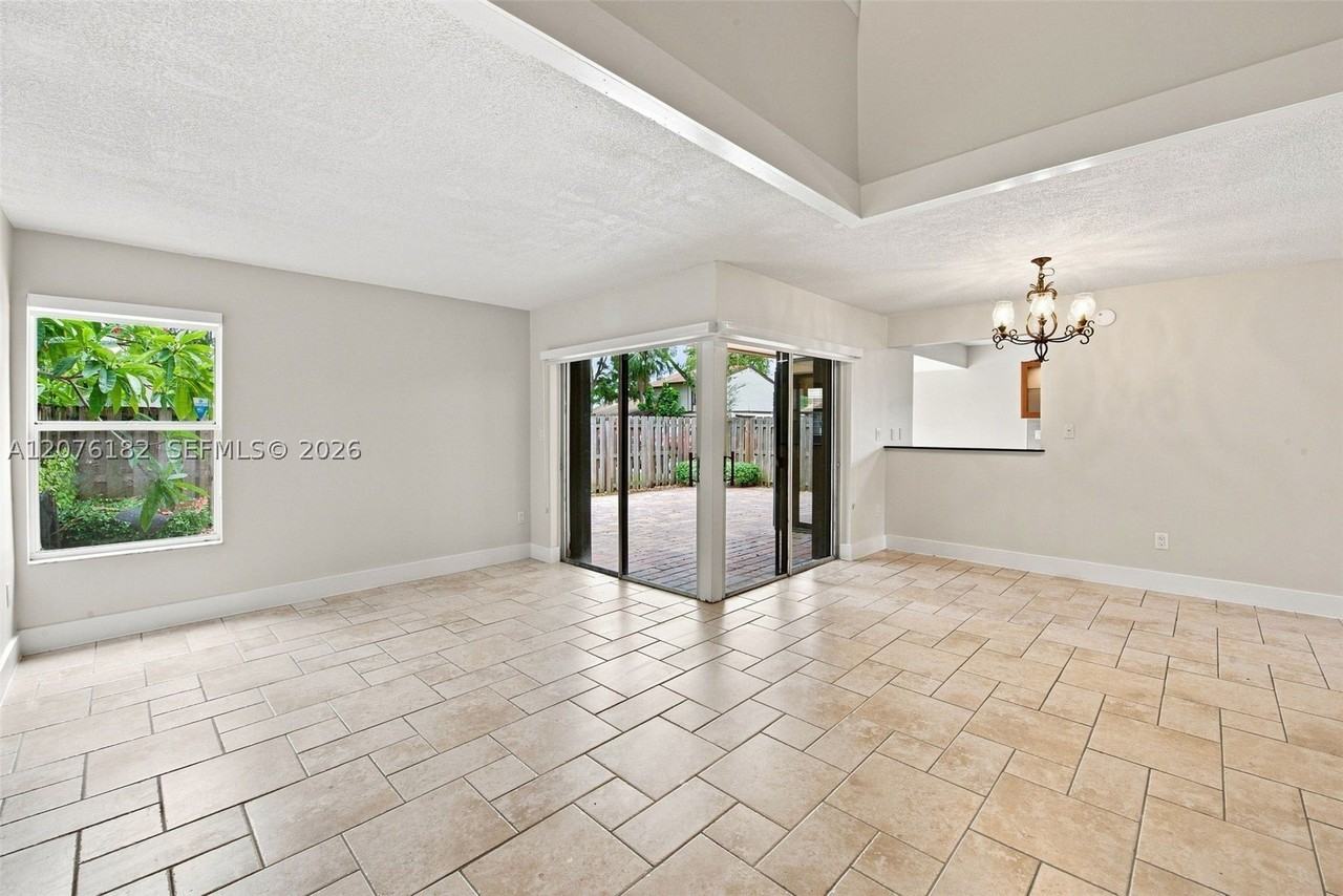 6820 Sw 128th Ct #6820 - Photo 4 of 32