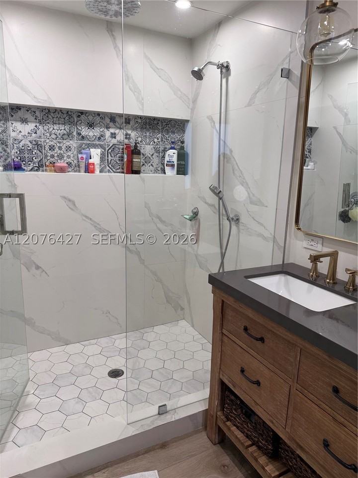 4901 Sw 95th Ct - Photo 7 of 12