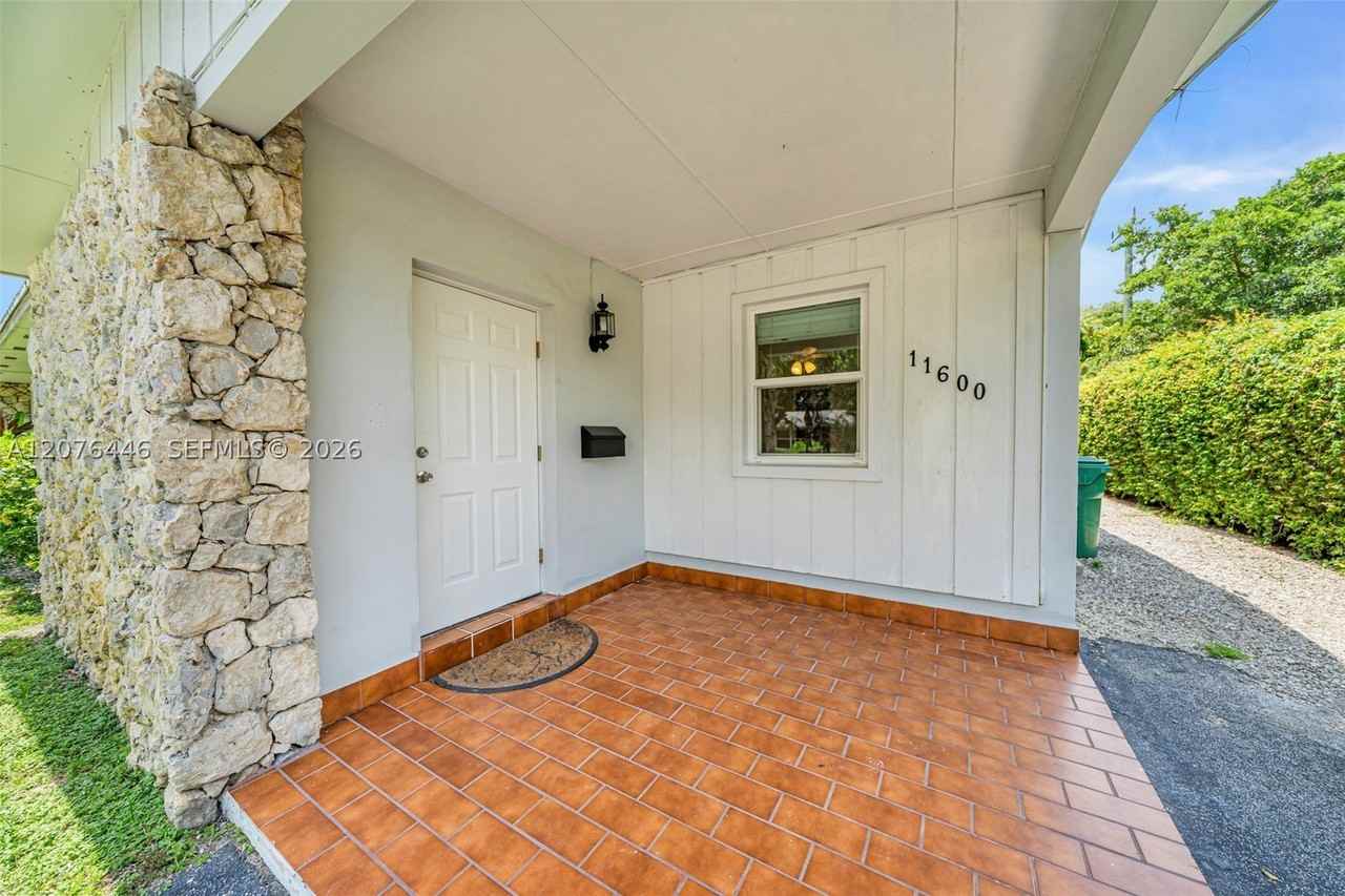 11600 Sw 81st Rd #11600 - Photo 2 of 27