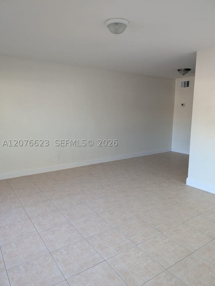 1118 Nw 2nd Ave #1118 - Photo 2 of 14