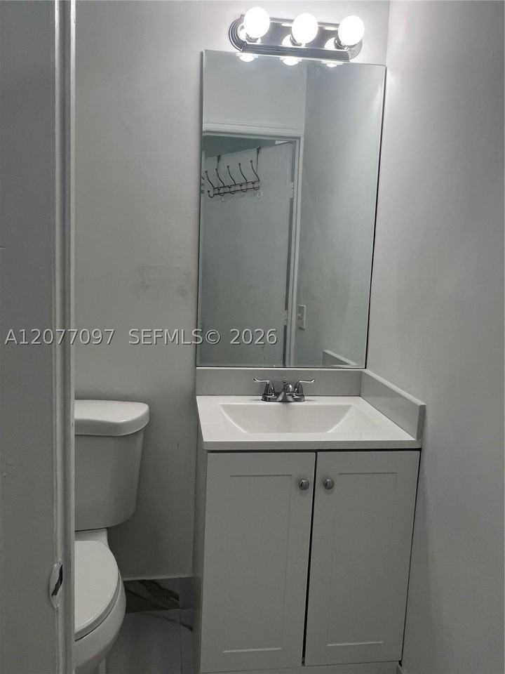 1412 Sw 82nd Ct #2 - Photo 3 of 11