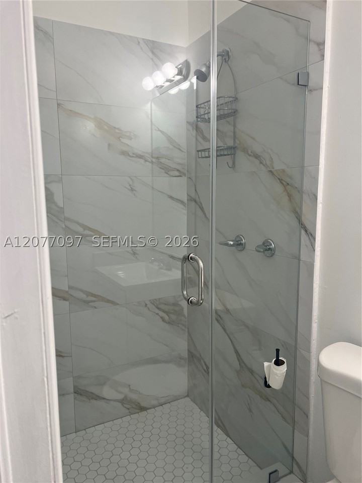 1412 Sw 82nd Ct #2 - Photo 7 of 11