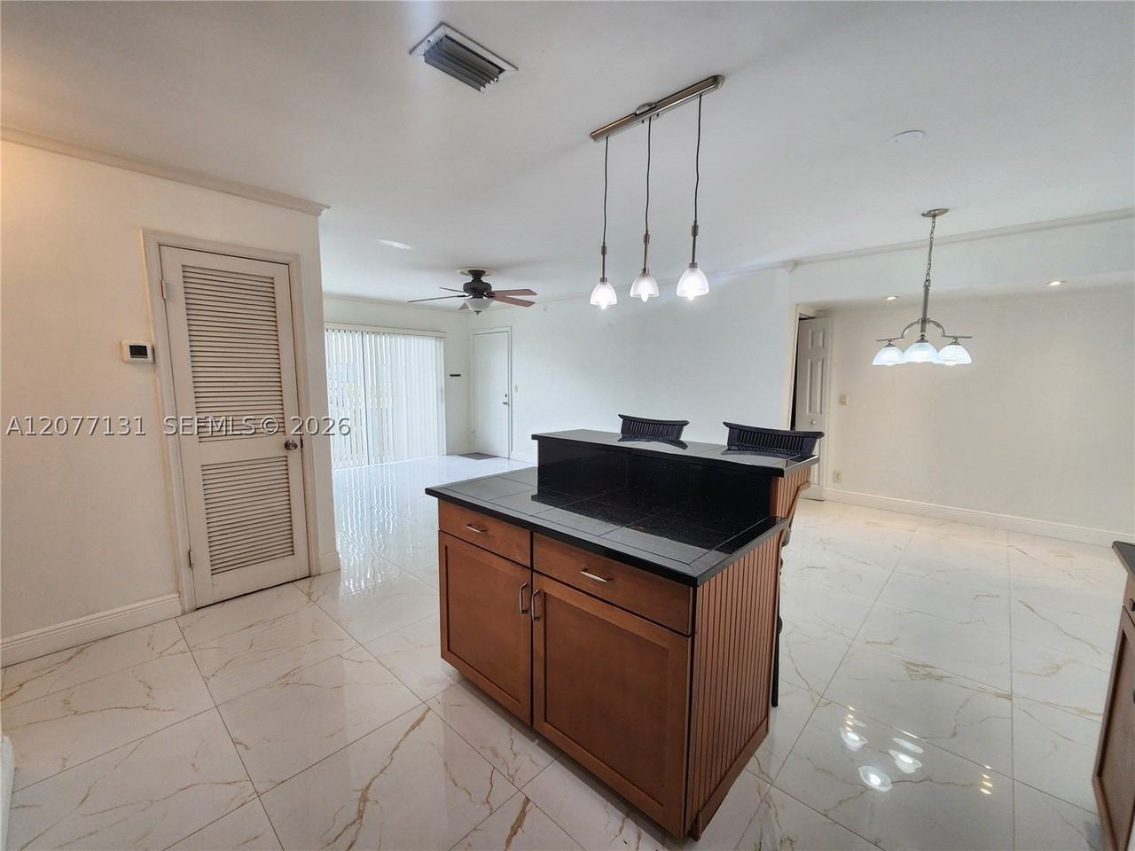 160 Cypress Club Dr #608 - Photo 5 of 25