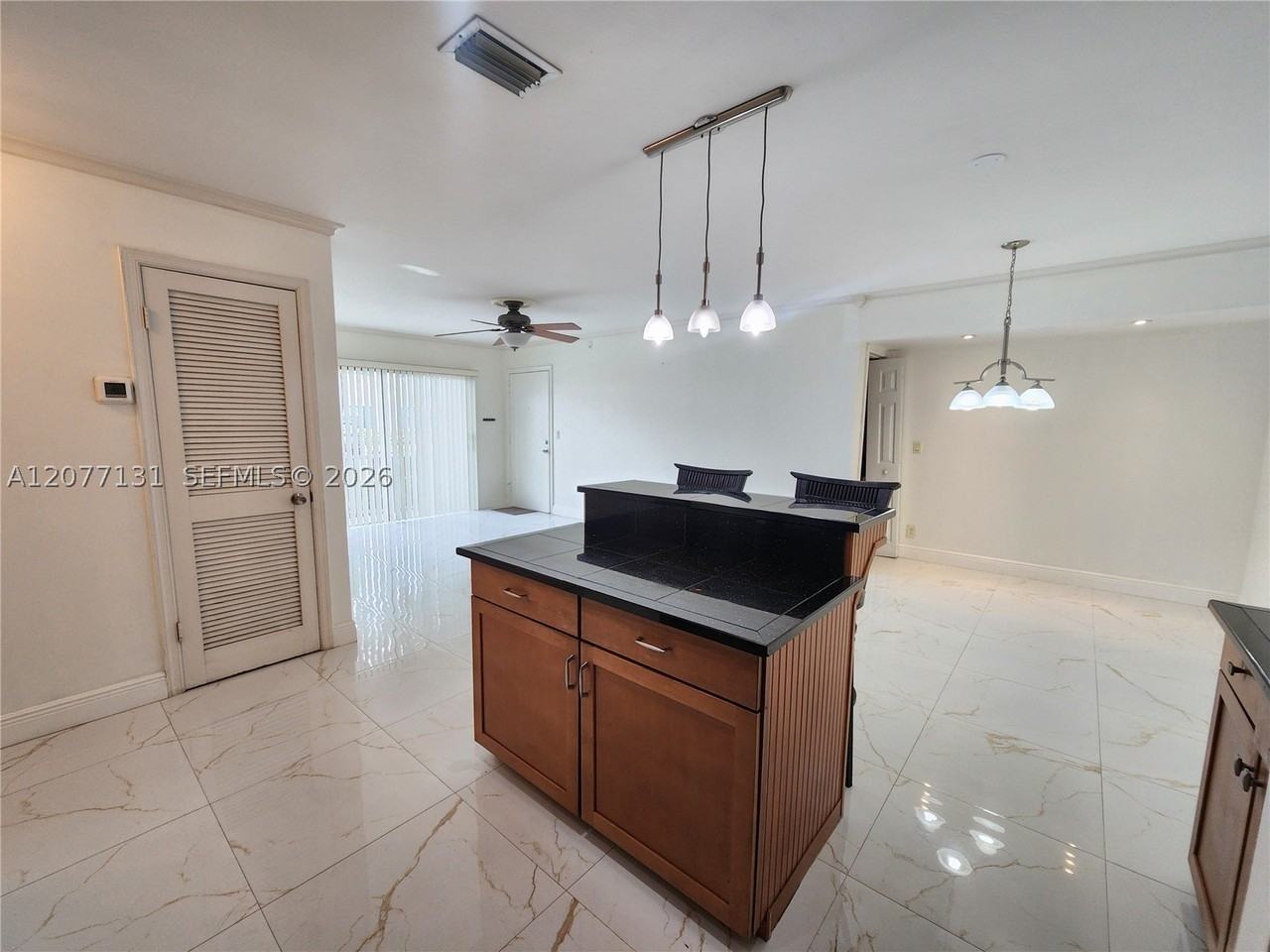 160 Cypress Club Dr #608 - Photo 6 of 25