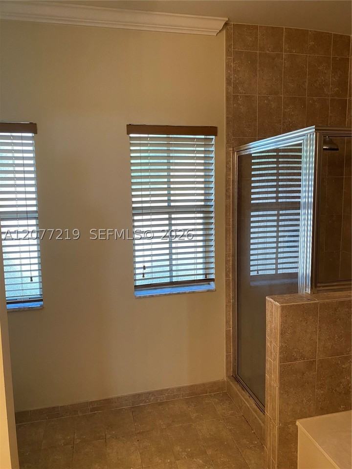 14503 Sw 158th Ct - Photo 7 of 9