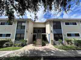 featured image of 1525 Lake Crystal Dr #D