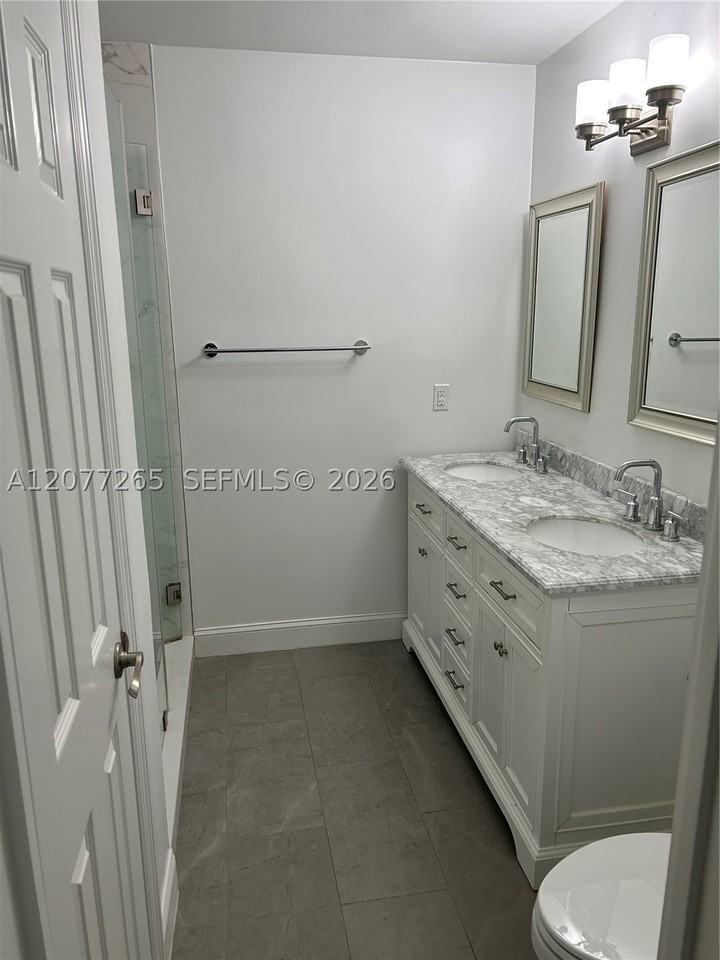 7415 Sw 117th St - Photo 3 of 8
