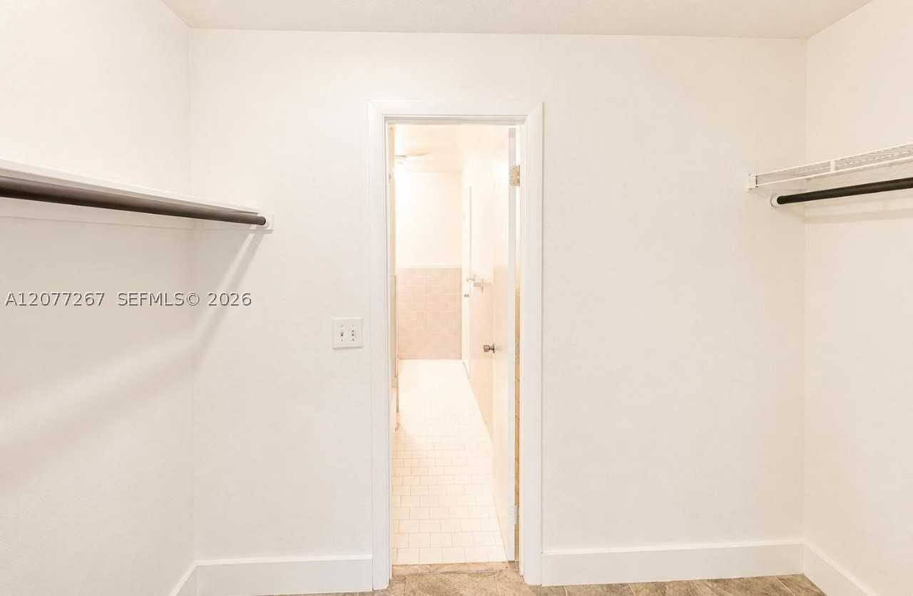 20674 Nw 38th Ave - Photo 7 of 15