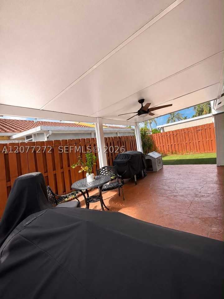 7560 Nw 173rd Ln #7560 - Photo 4 of 4