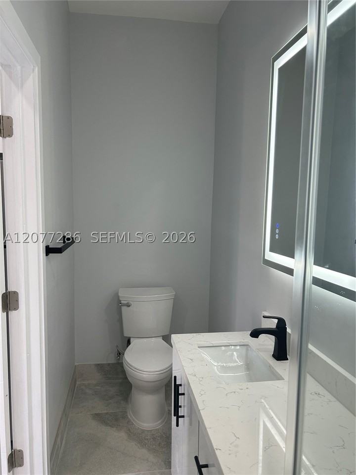 18520 Caribbean Blvd #0 - Photo 4 of 11