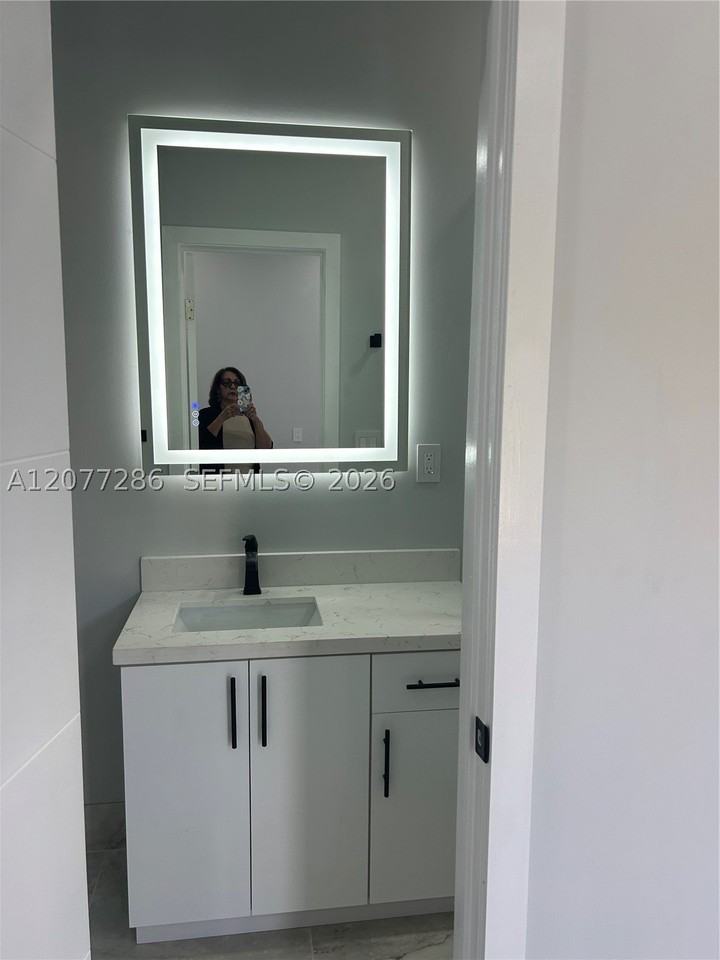 18520 Caribbean Blvd #0 - Photo 6 of 11