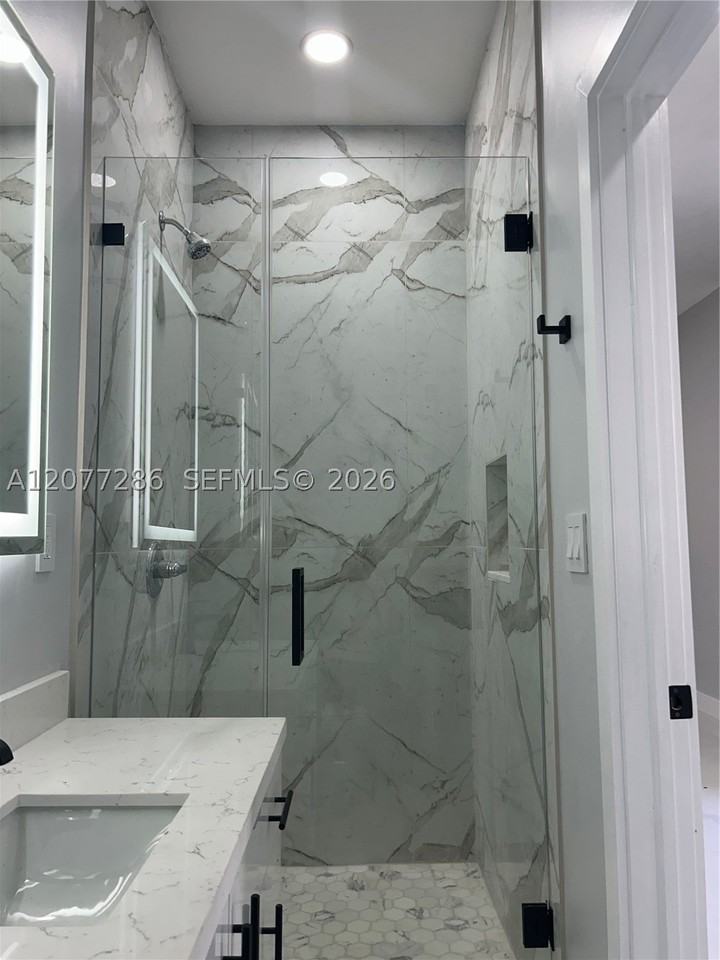 18520 Caribbean Blvd #0 - Photo 7 of 11