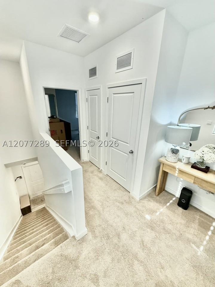 856 Sw 11th Way - Photo 6 of 16