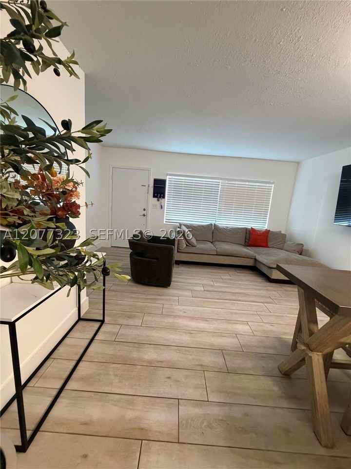 13241 Sw 17th Ln #23-3 - Photo 4 of 18