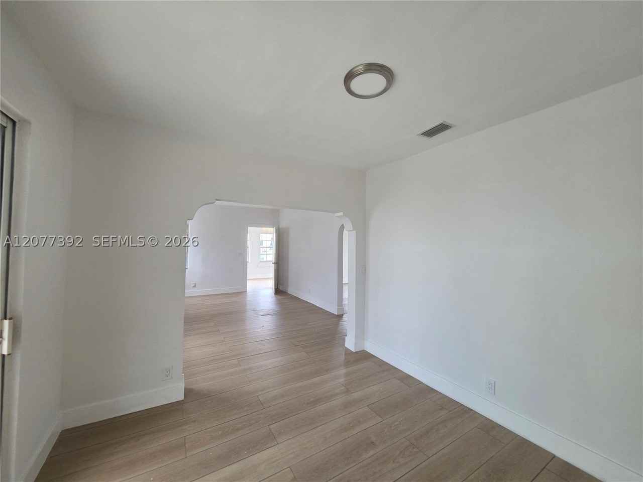 2326 Sw 9th St #1 - Photo 5 of 12