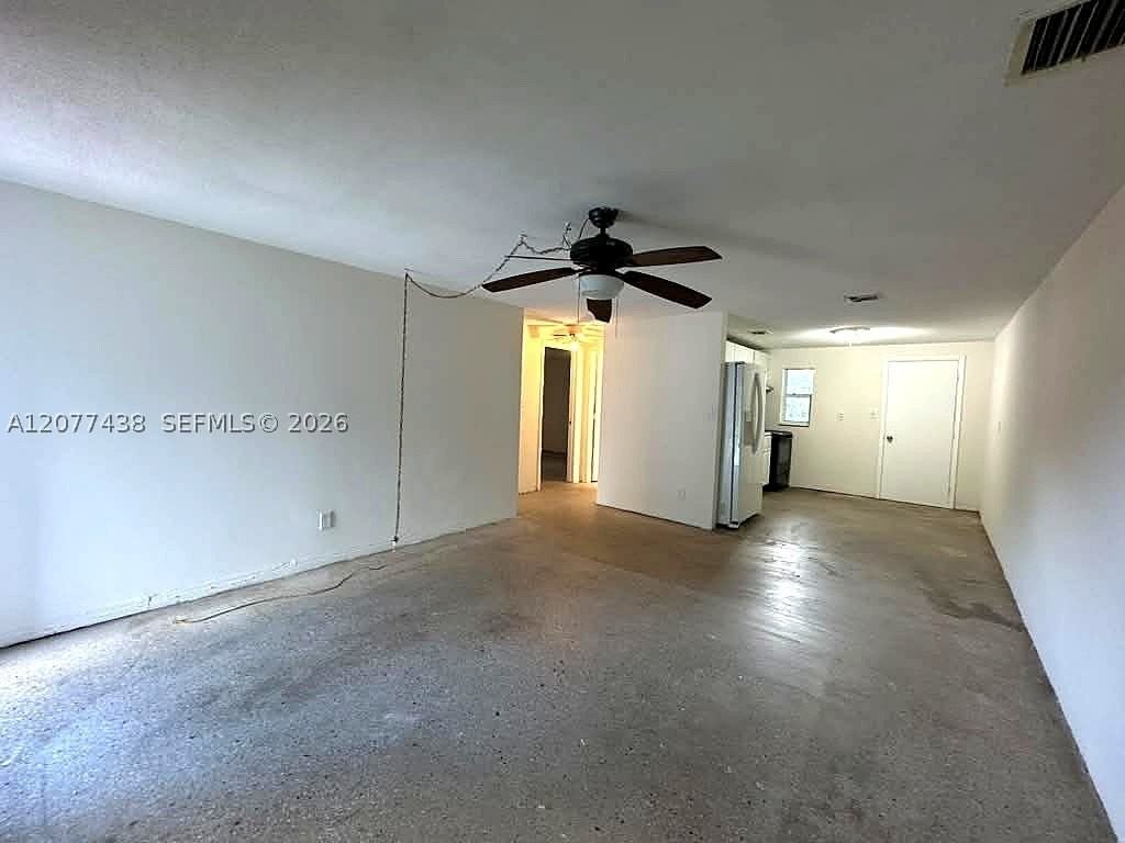 204 Nw 8th Ave #2 - Photo 3 of 7