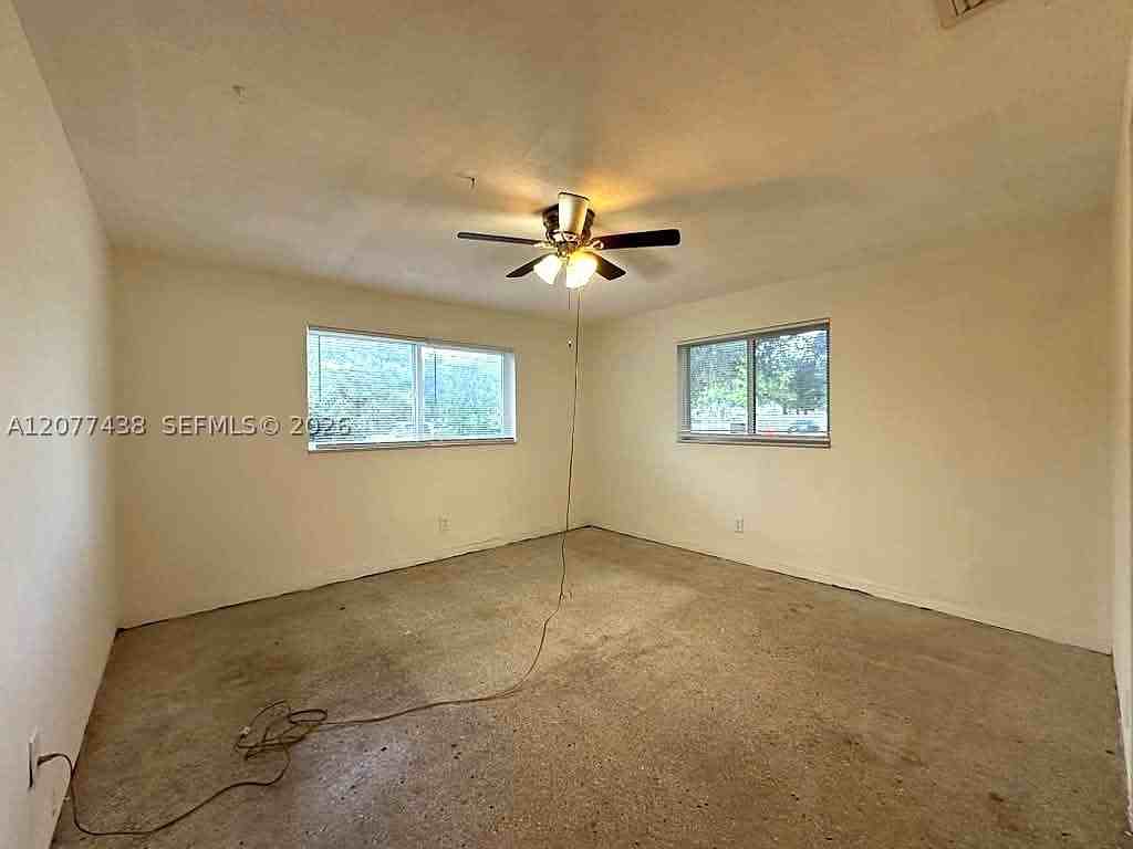 204 Nw 8th Ave #2 - Photo 6 of 7