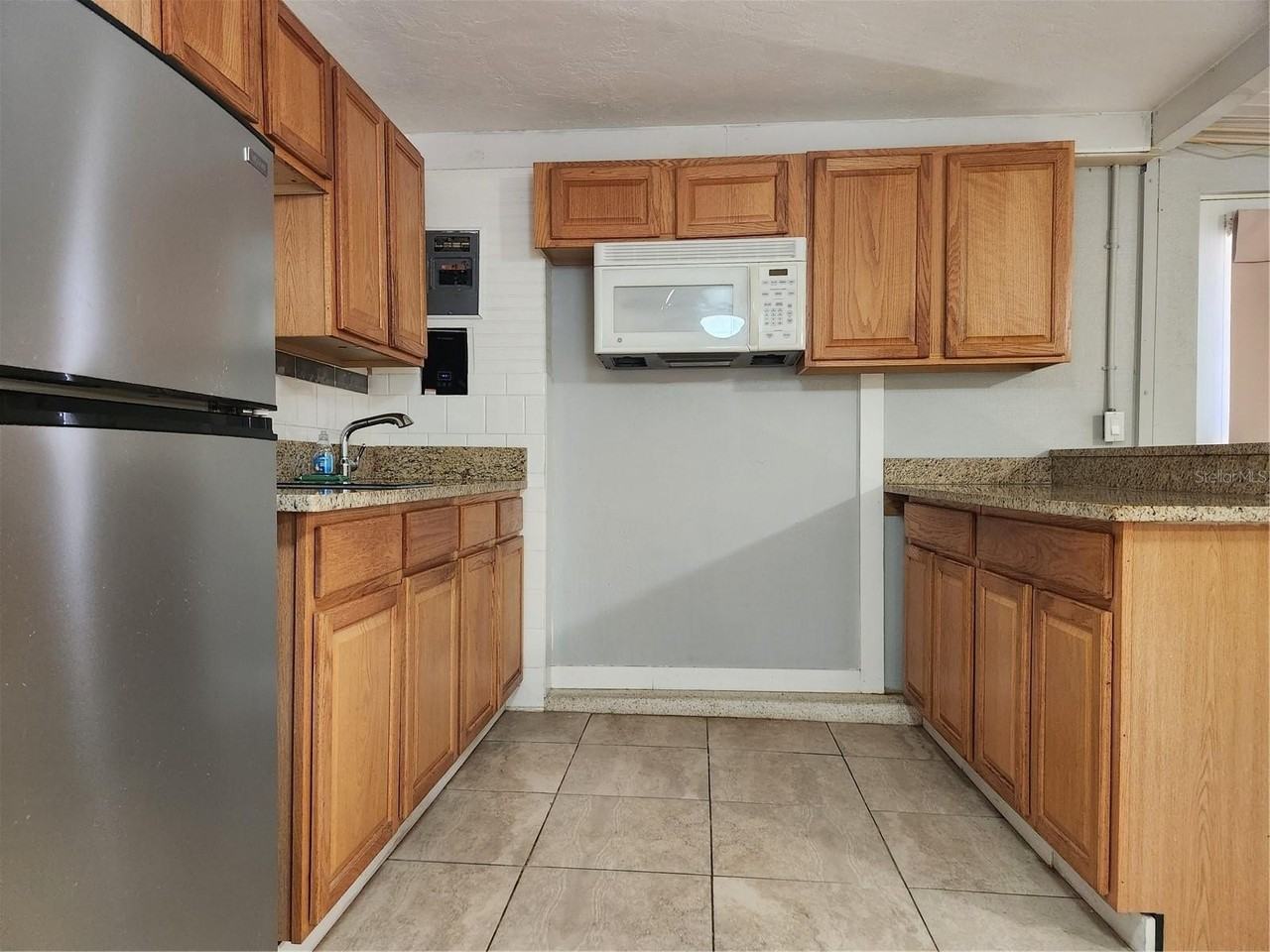 2006 Beneva Rd - Photo 5 of 11