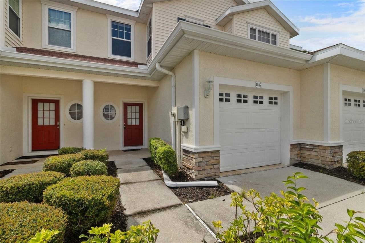 1147 Jonah Dr - Photo 2 of 32