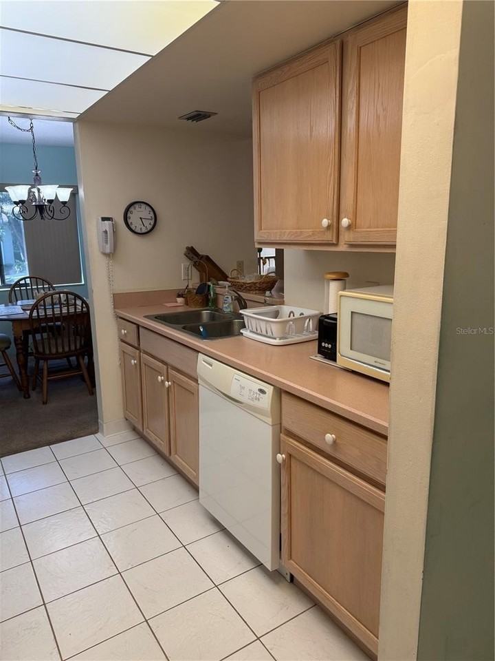 308 Palm Coast Pkwy Ne #202 - Photo 5 of 36