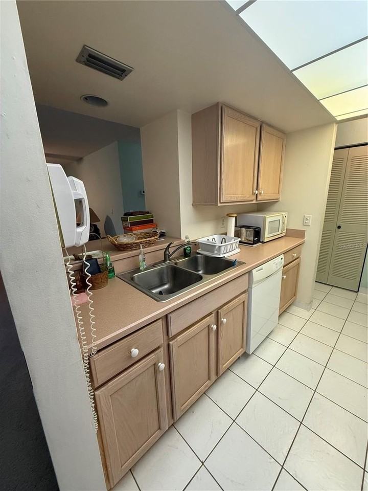 308 Palm Coast Pkwy Ne #202 - Photo 6 of 36