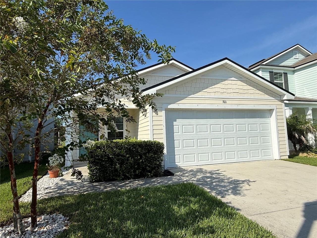 760 Grand Reserve Dr - Photo 2 of 25