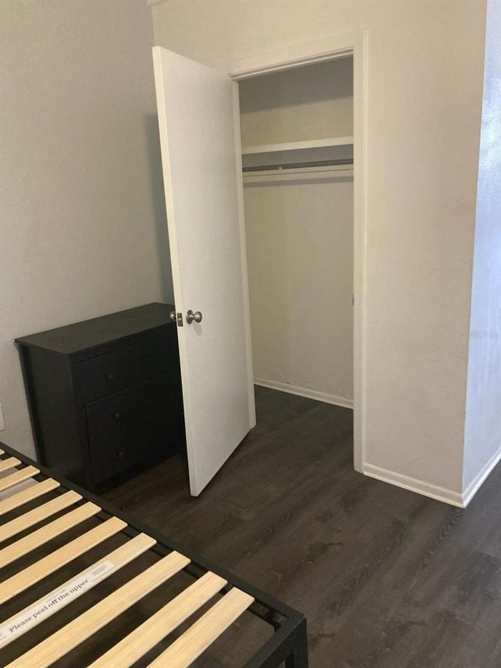 1401 E Alfred St #11 - Photo 6 of 6