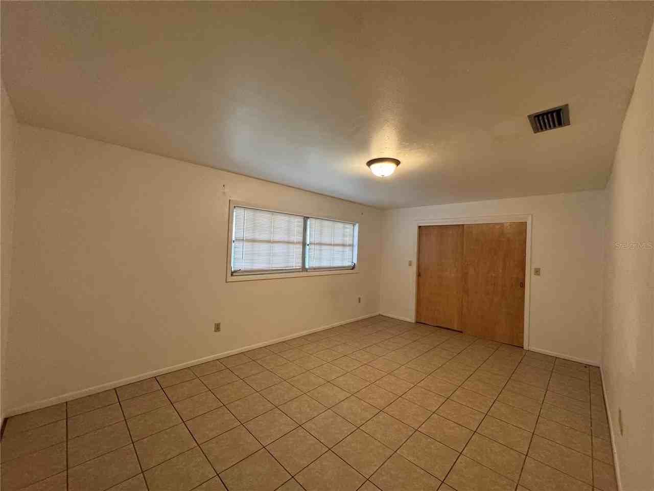 25 E St - Photo 7 of 15