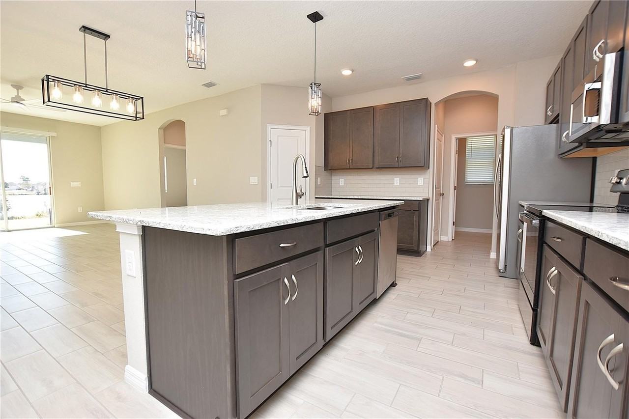 6728 Great Bear Dr - Photo 5 of 49