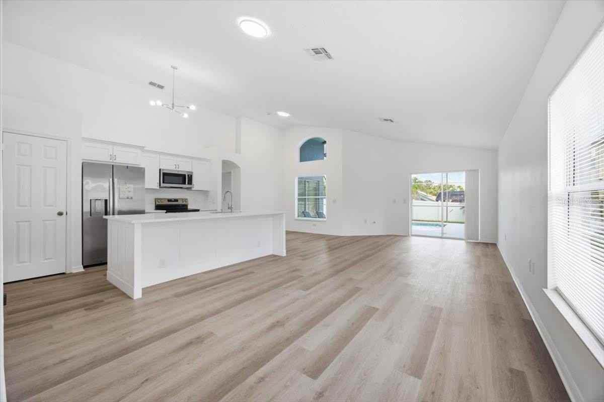 2712 Kokomo Loop - Photo 4 of 29