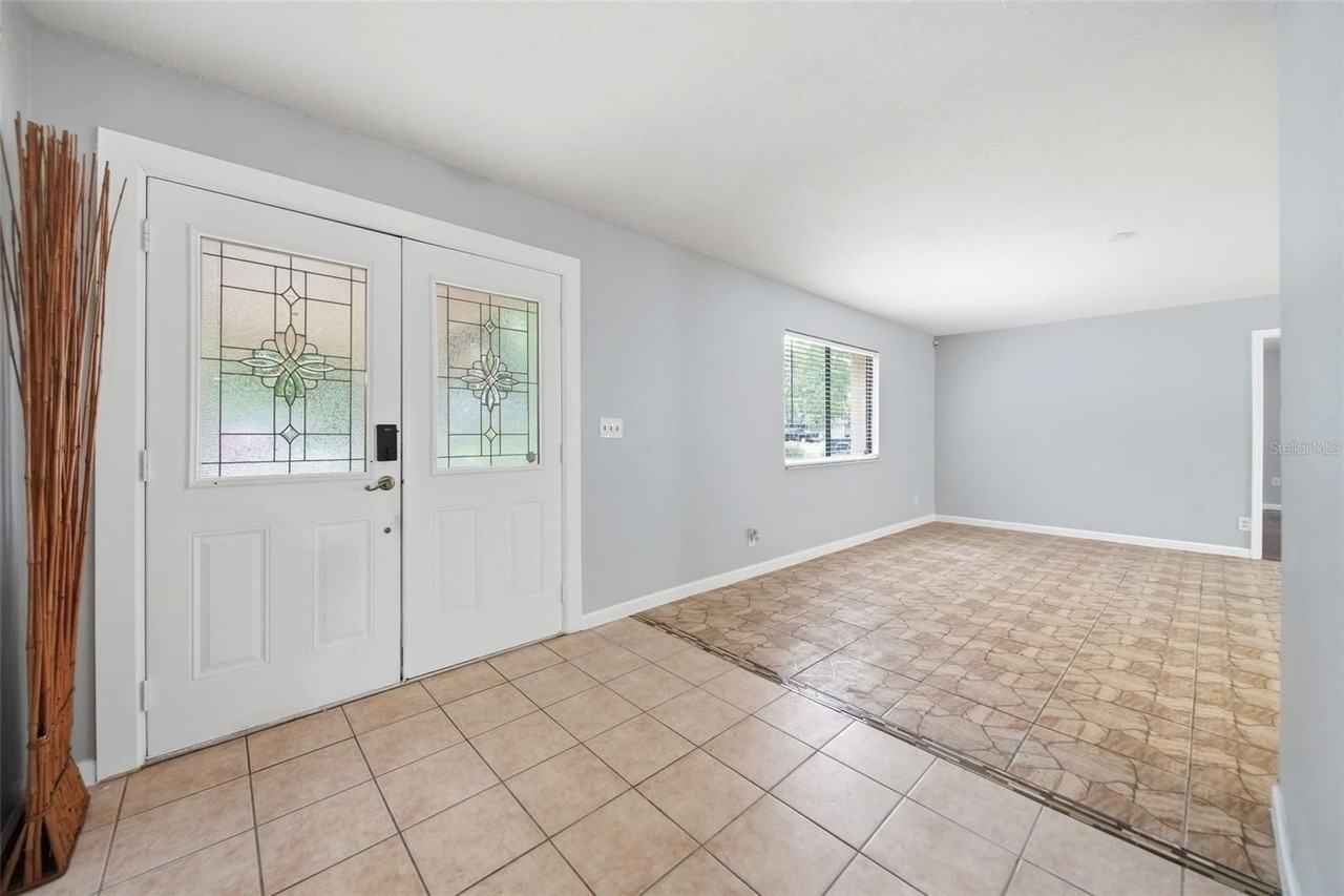 8334 Crosswicks Dr - Photo 7 of 37