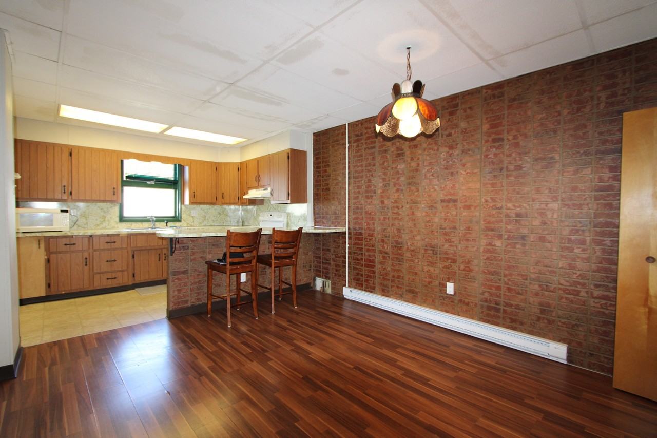 402 Washington St #2 - Photo 6 of 19