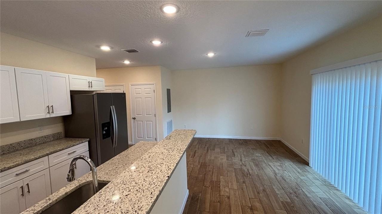 280 Gardner Ln #4 - Photo 7 of 28