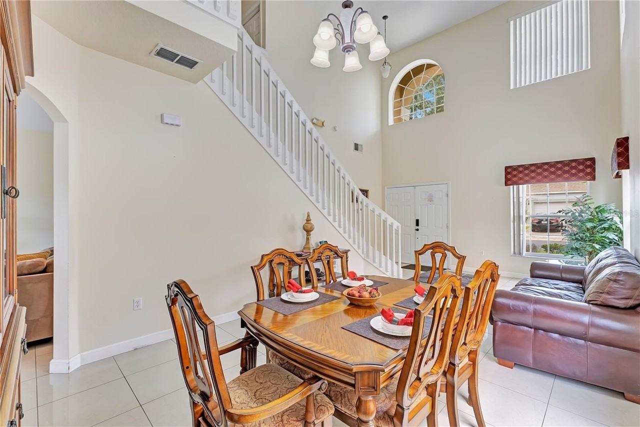139 Moorgate Dr - Photo 4 of 50