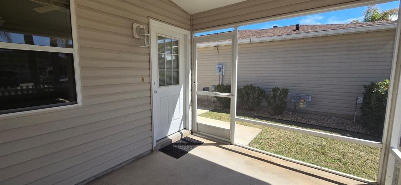 1009 Ridgeville Rd - Photo 3 of 16