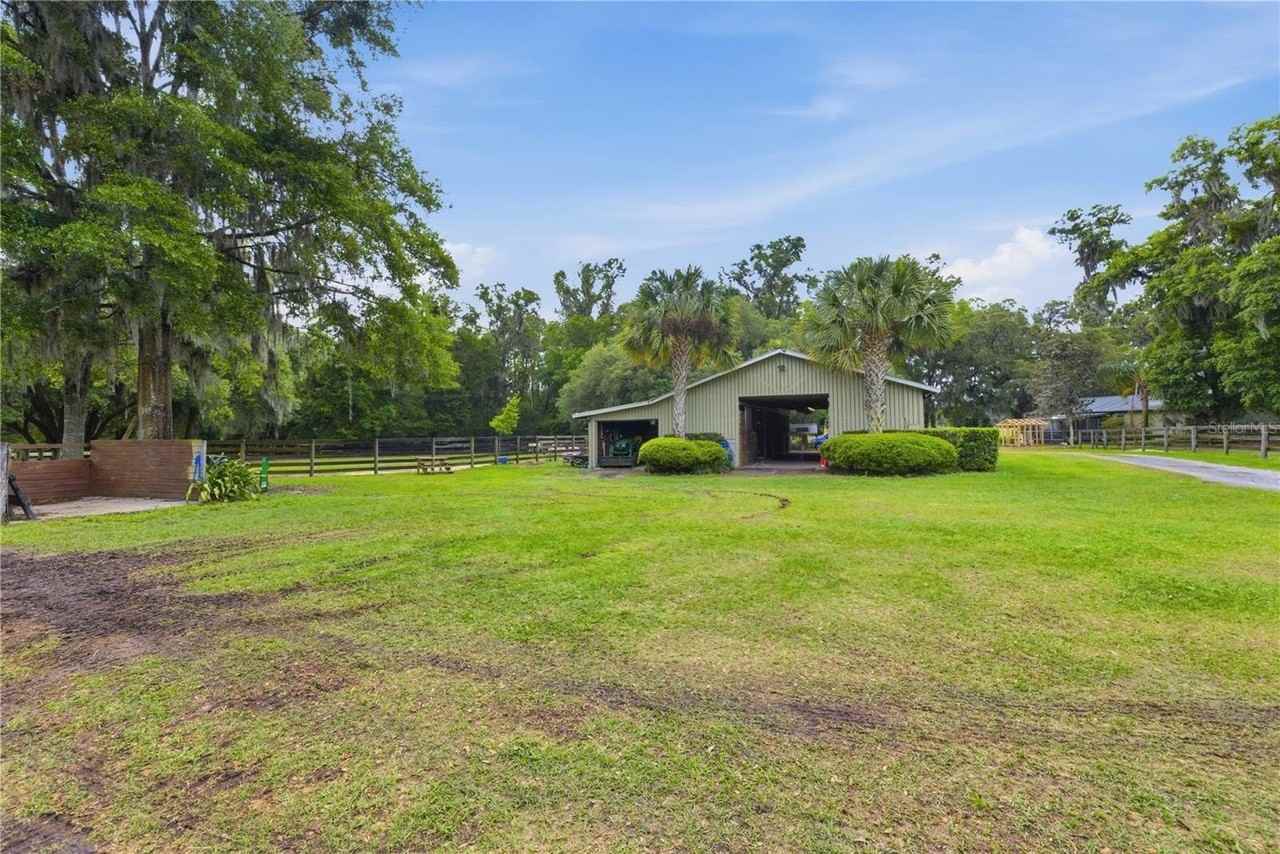 5999 Nw 90th Ave - Photo 6 of 35