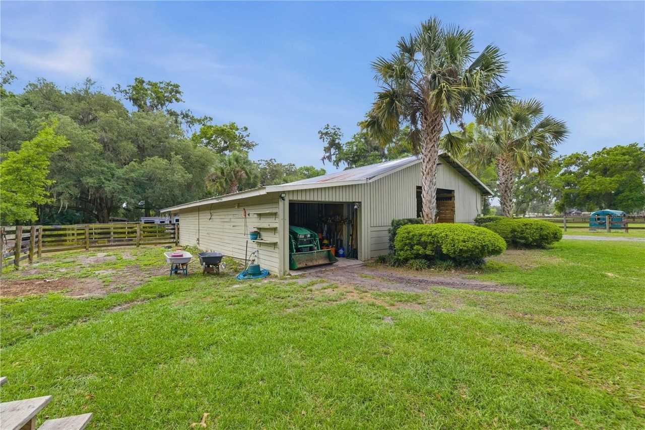 5999 Nw 90th Ave - Photo 7 of 35