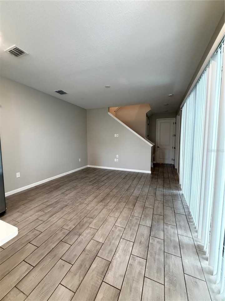 1449 Axel Graeson Ave - Photo 5 of 22
