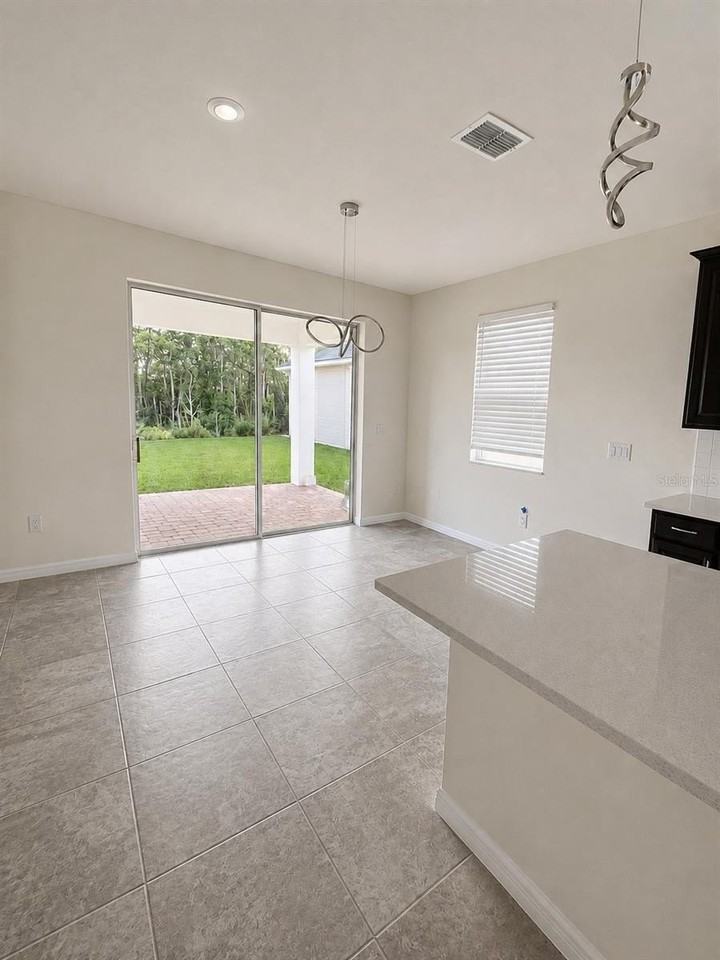 2440 Varenna Loop - Photo 5 of 15
