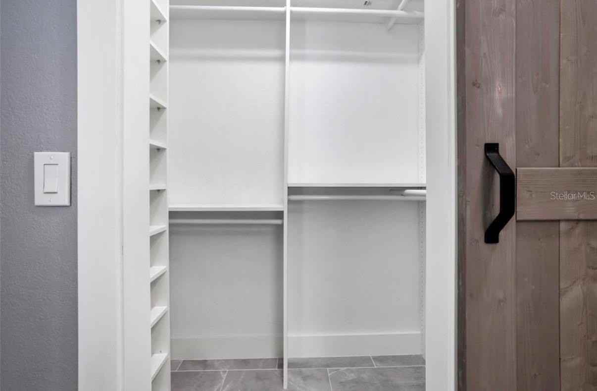 8907 N Boulevard - Photo 6 of 24