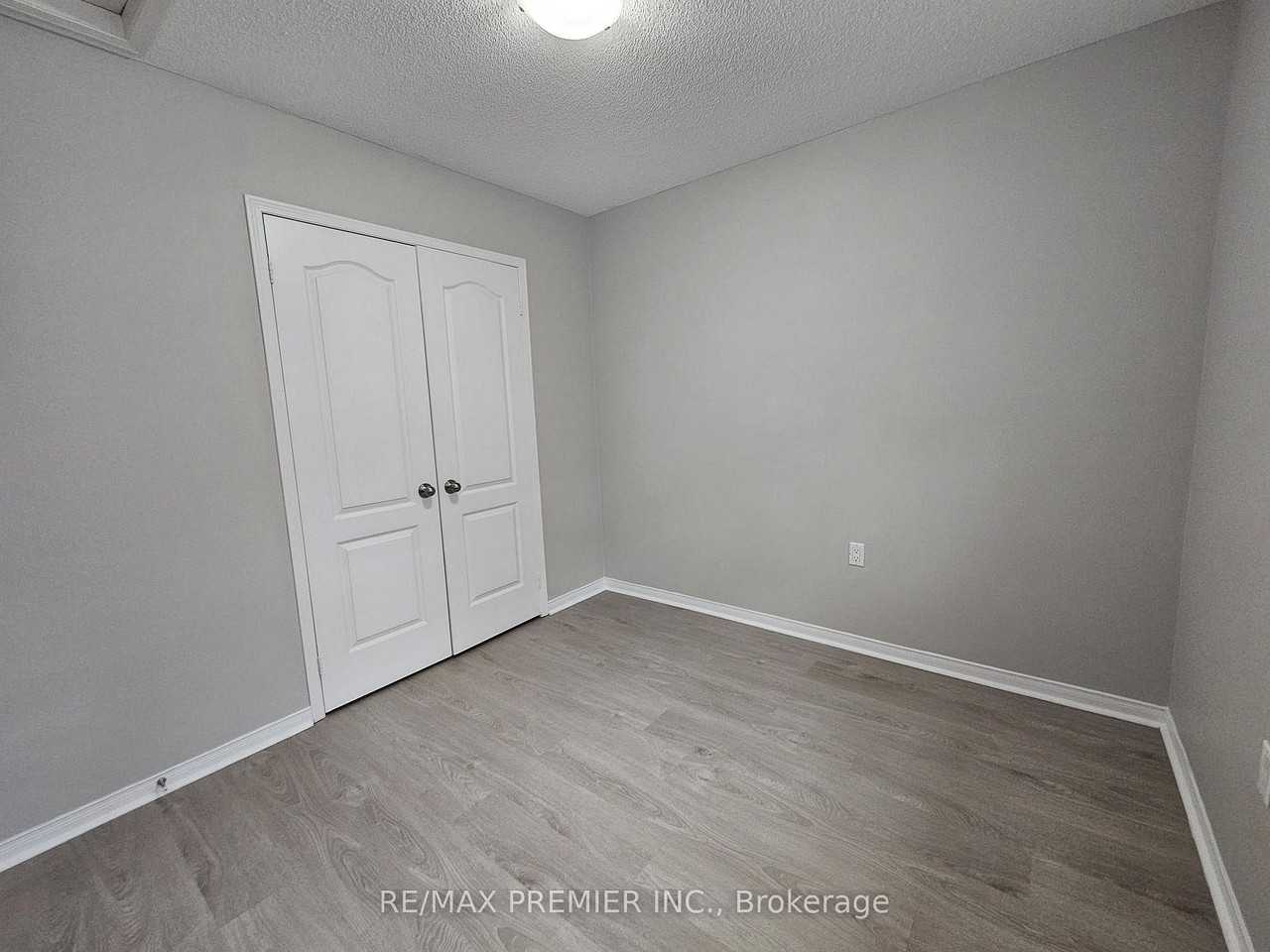 9 Lucena Crescent - Photo 2 of 16