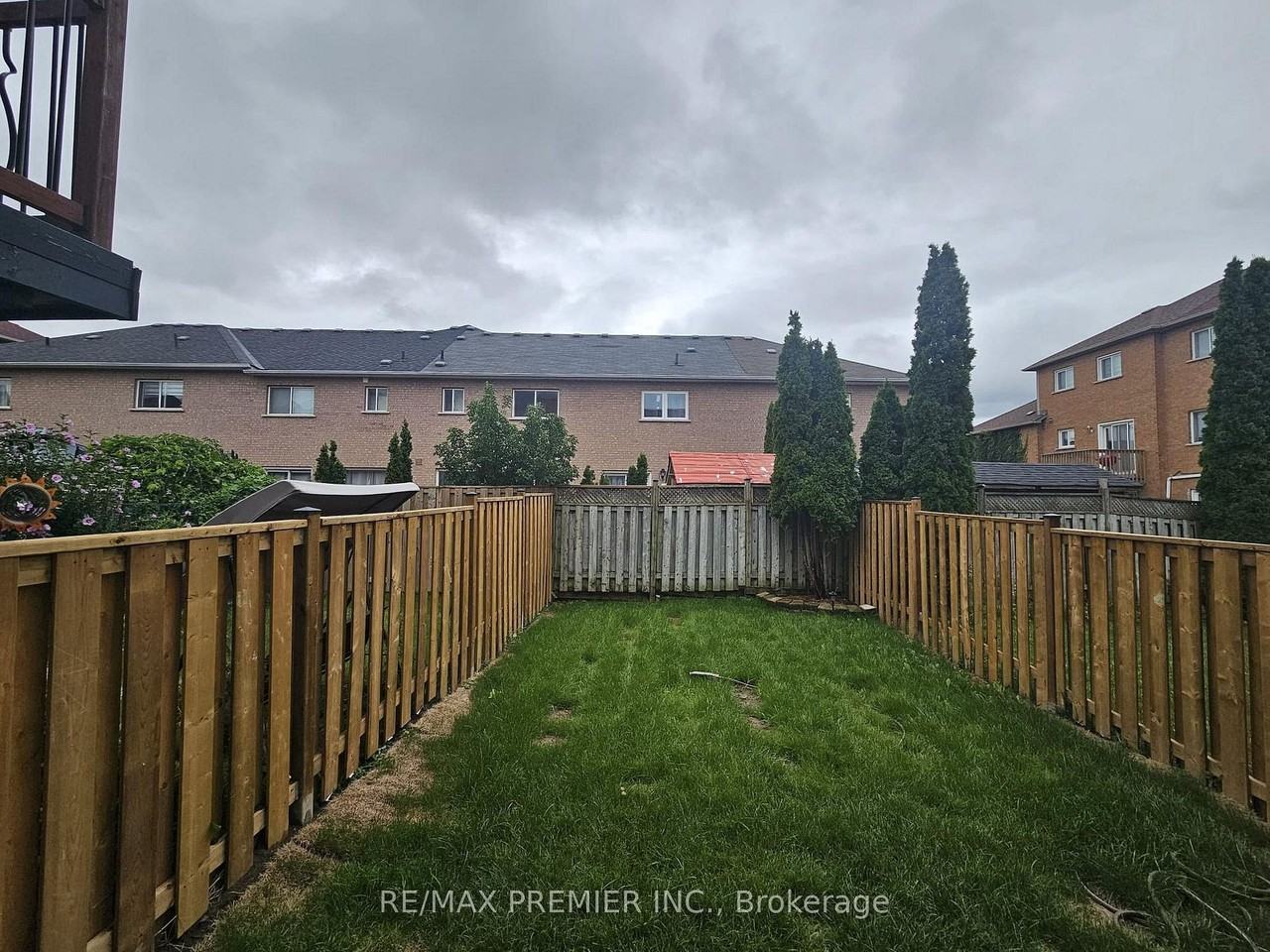 9 Lucena Crescent - Photo 3 of 16