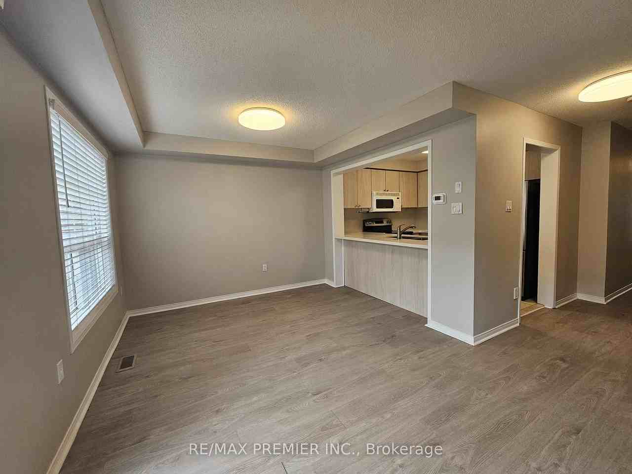 9 Lucena Crescent - Photo 5 of 16