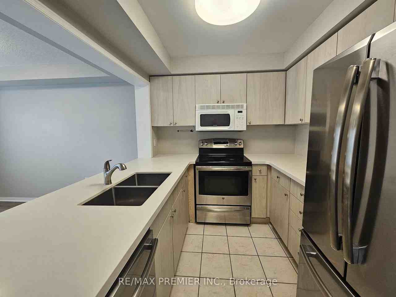9 Lucena Crescent - Photo 7 of 16