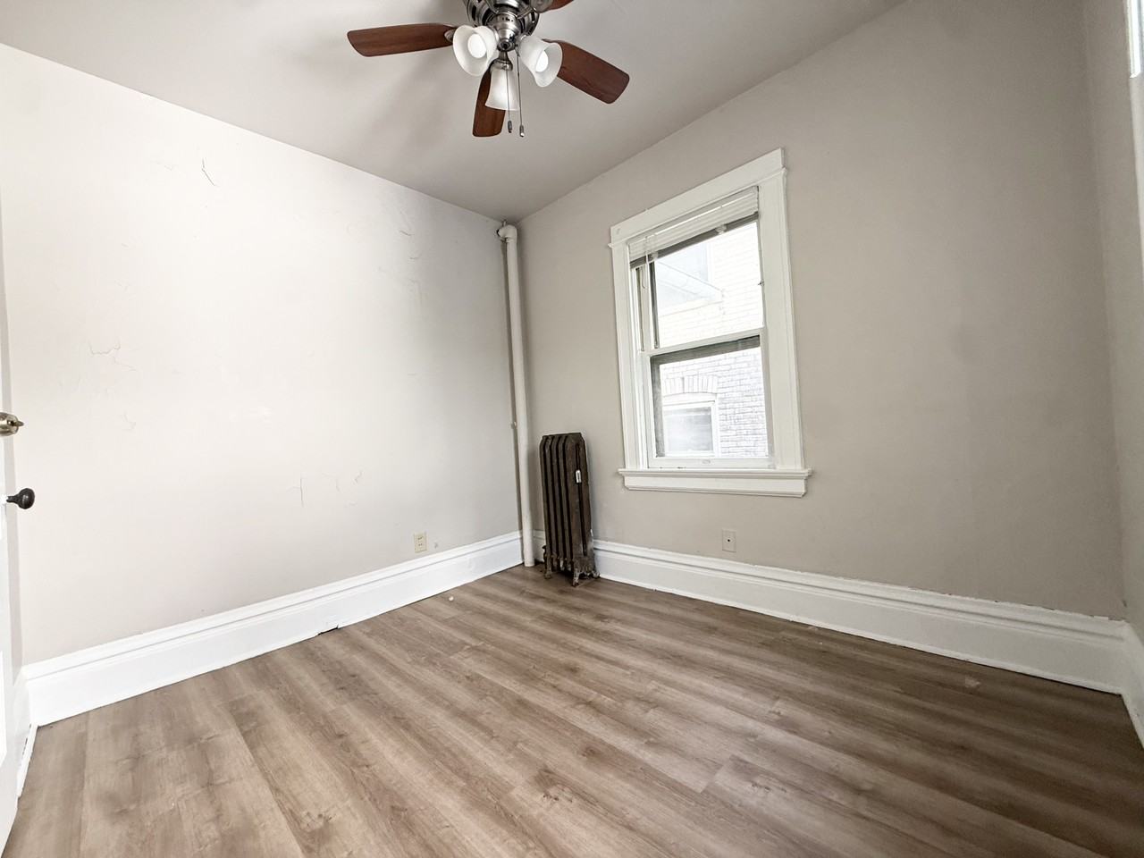 201 N Pinckney St #201-2 - Photo 3 of 13