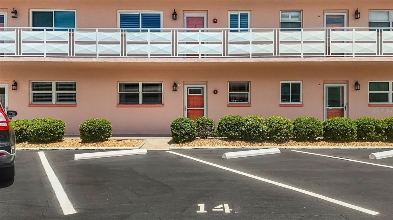 6025 Shore Blvd S #111 - Photo 3 of 38